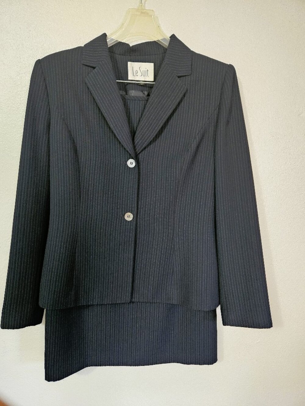 Le Suit Women's Navy Blue/Light Blue Pinstripe Minimalist 2PC Skirt Suit Size 10